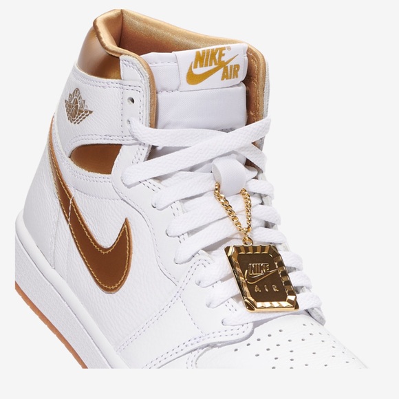 Nike Shoes - Jordan AJ1 Remastered.